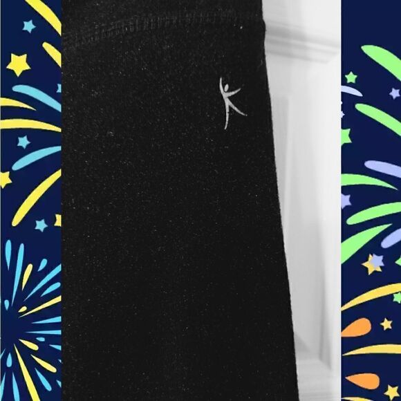 Women's Workout Shorts by Danskin Size 0-2, GUC - Picture 2 of 6